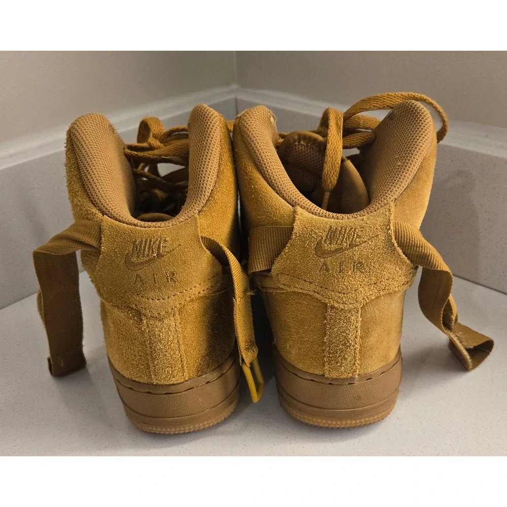 Nike YOUTH Air Force 1 High LV8 (GS)‎ WHEAT SIZE 7Y, FITS WOMEN'S 8.5 LAX